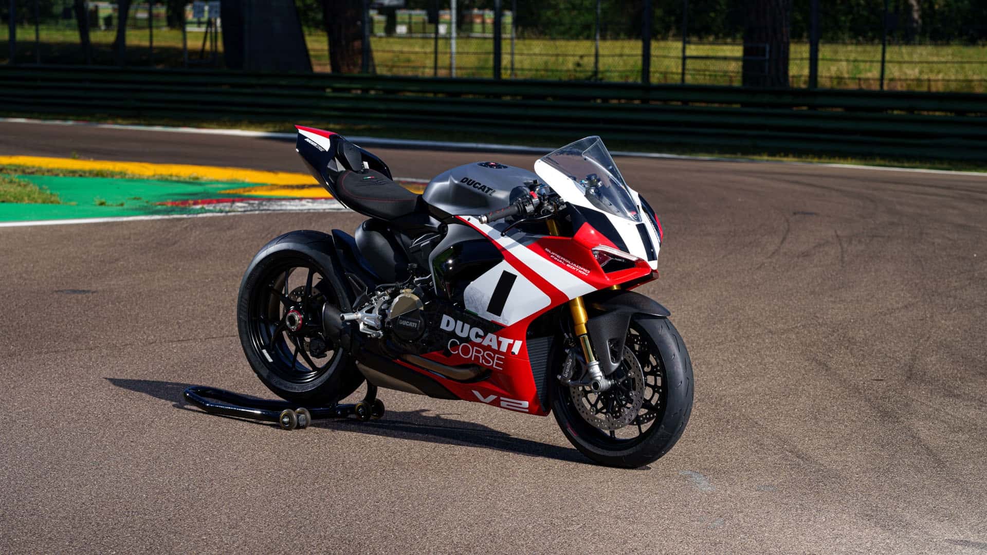 Ducati Panigale V2