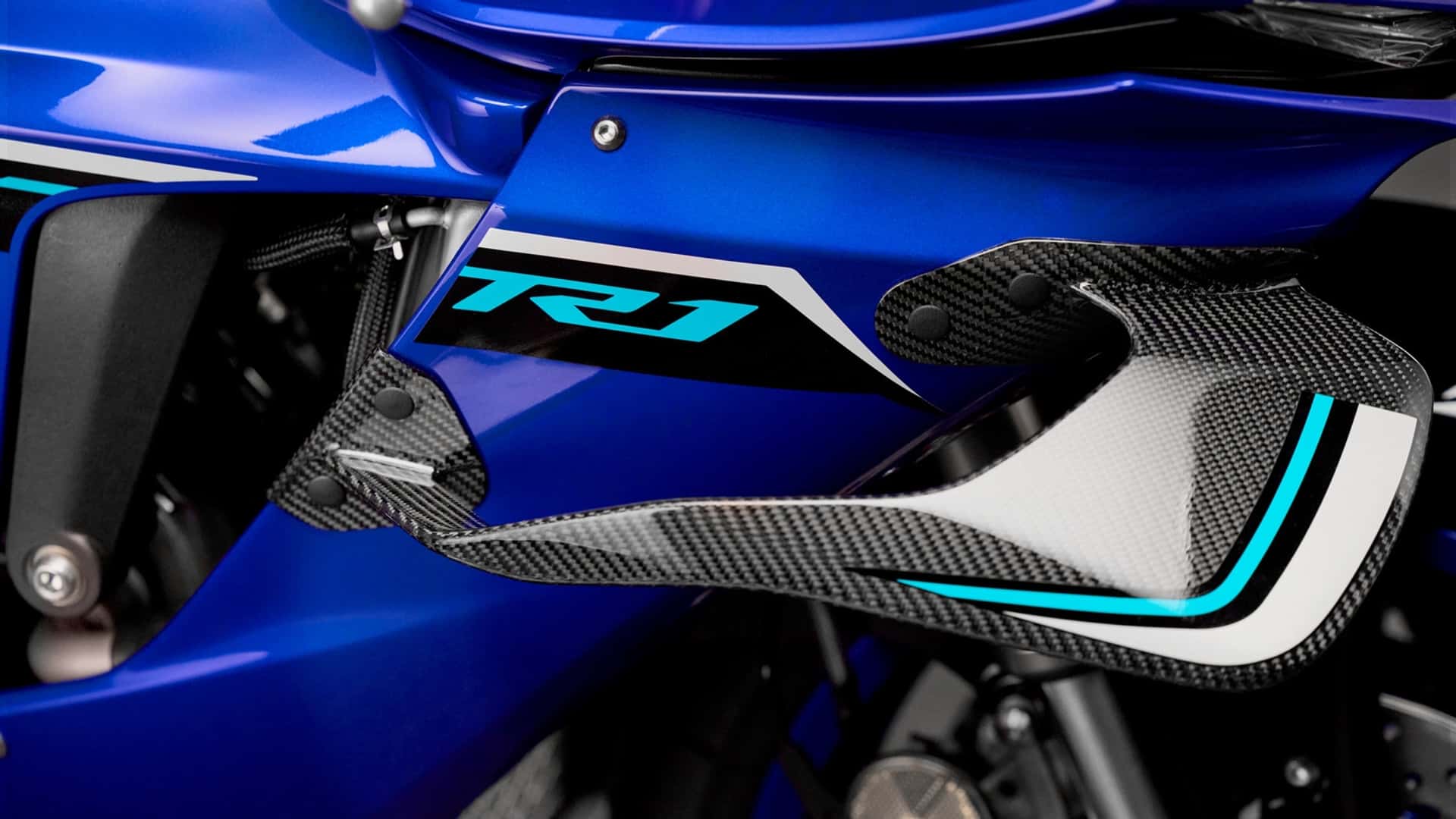 2025 Yamaha R1