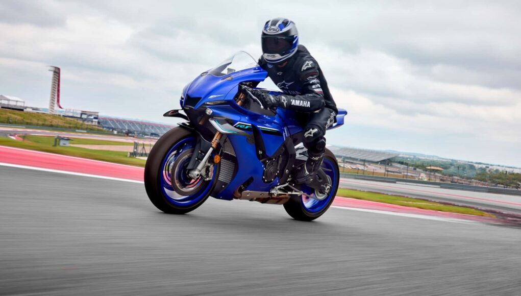 2025 Yamaha R1