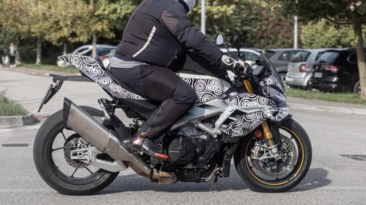 2025 Aprilia Tuono V4