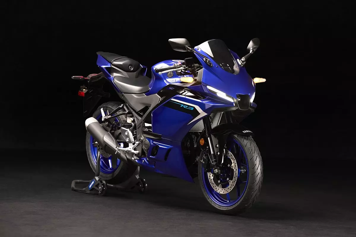 2025 Yamaha R3