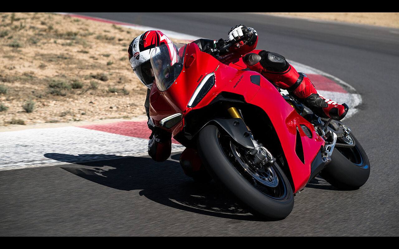 2025 Ducati Panigale V2