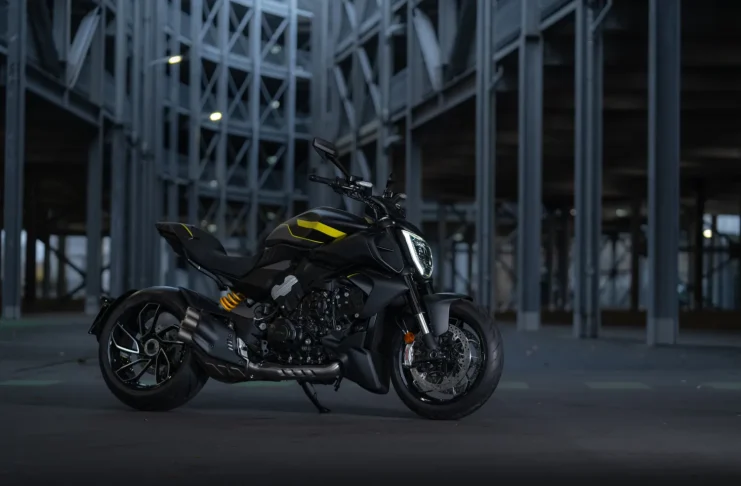 Ducati Diavel V4