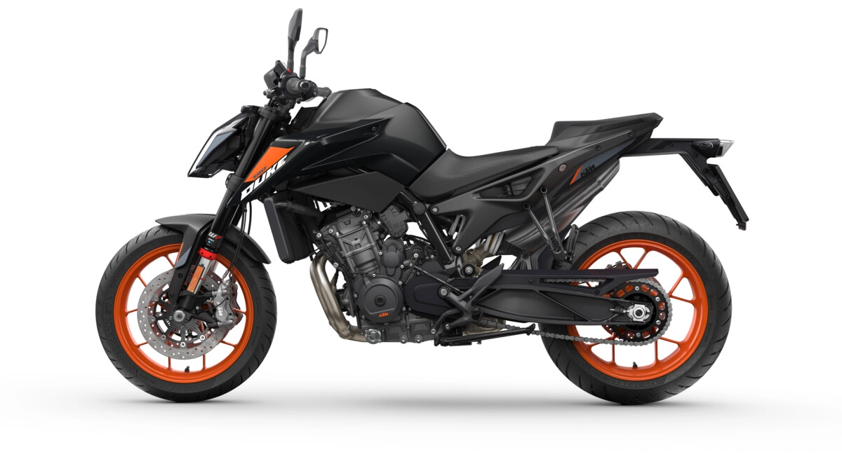 2025 KTM 790 Duke