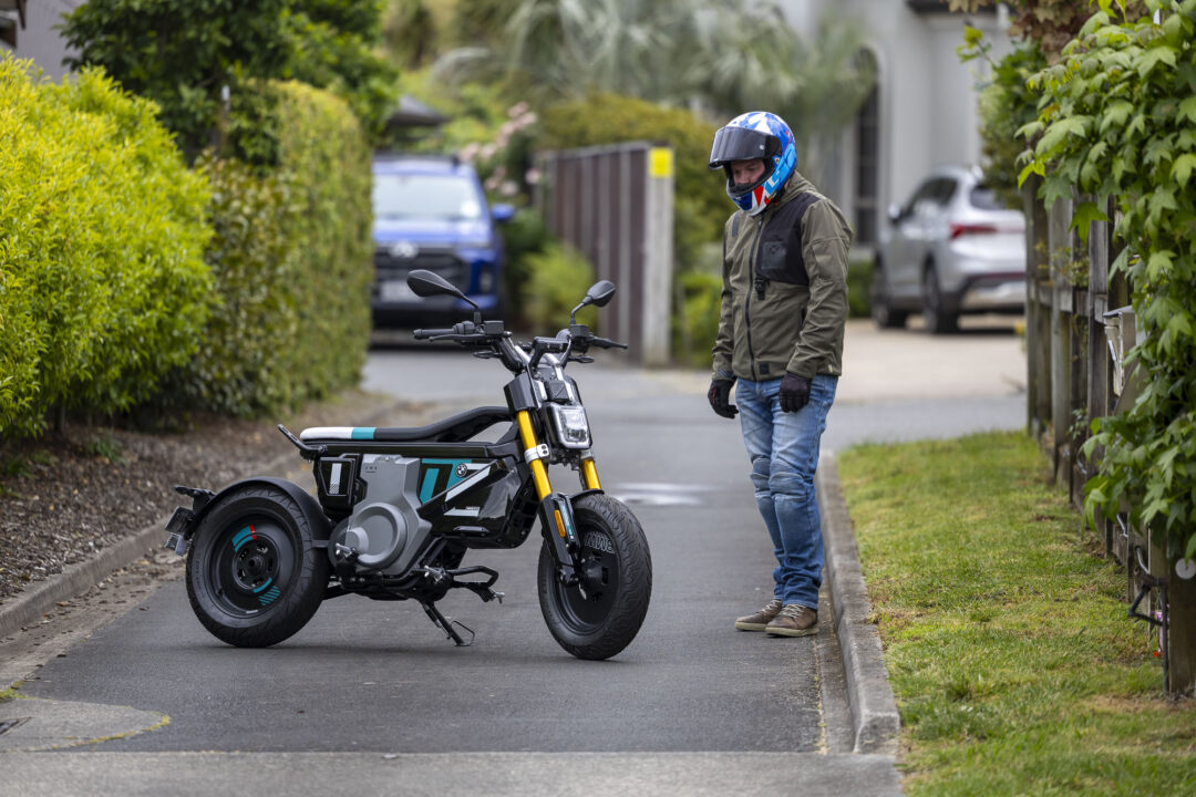 BMW CE-02, electric scooter, electric motorcycle test, BMW CE-04